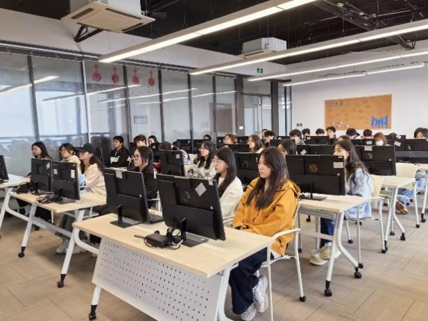 走進前沿，啟航未來 計算機工程學院新生赴中軟國際與同濟人工智能研究院開展專業認知實習